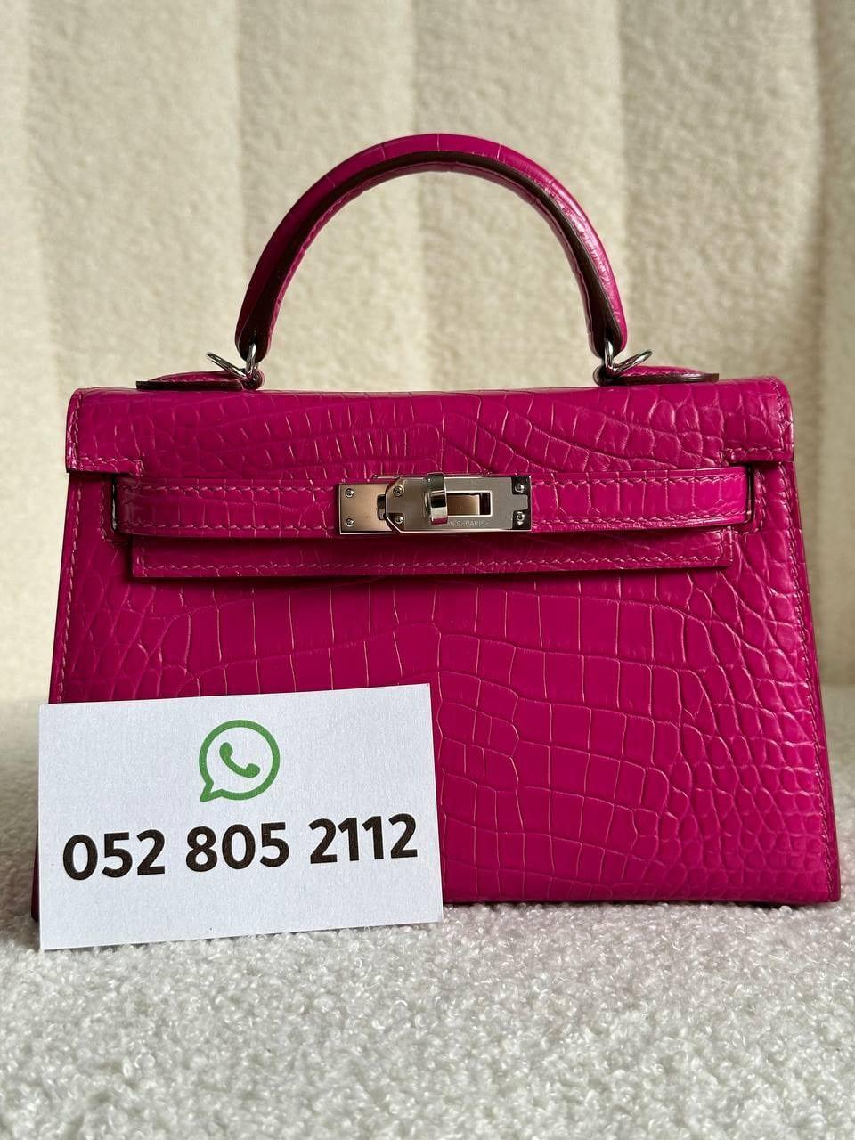 Hermès Kelly in Fuchsia