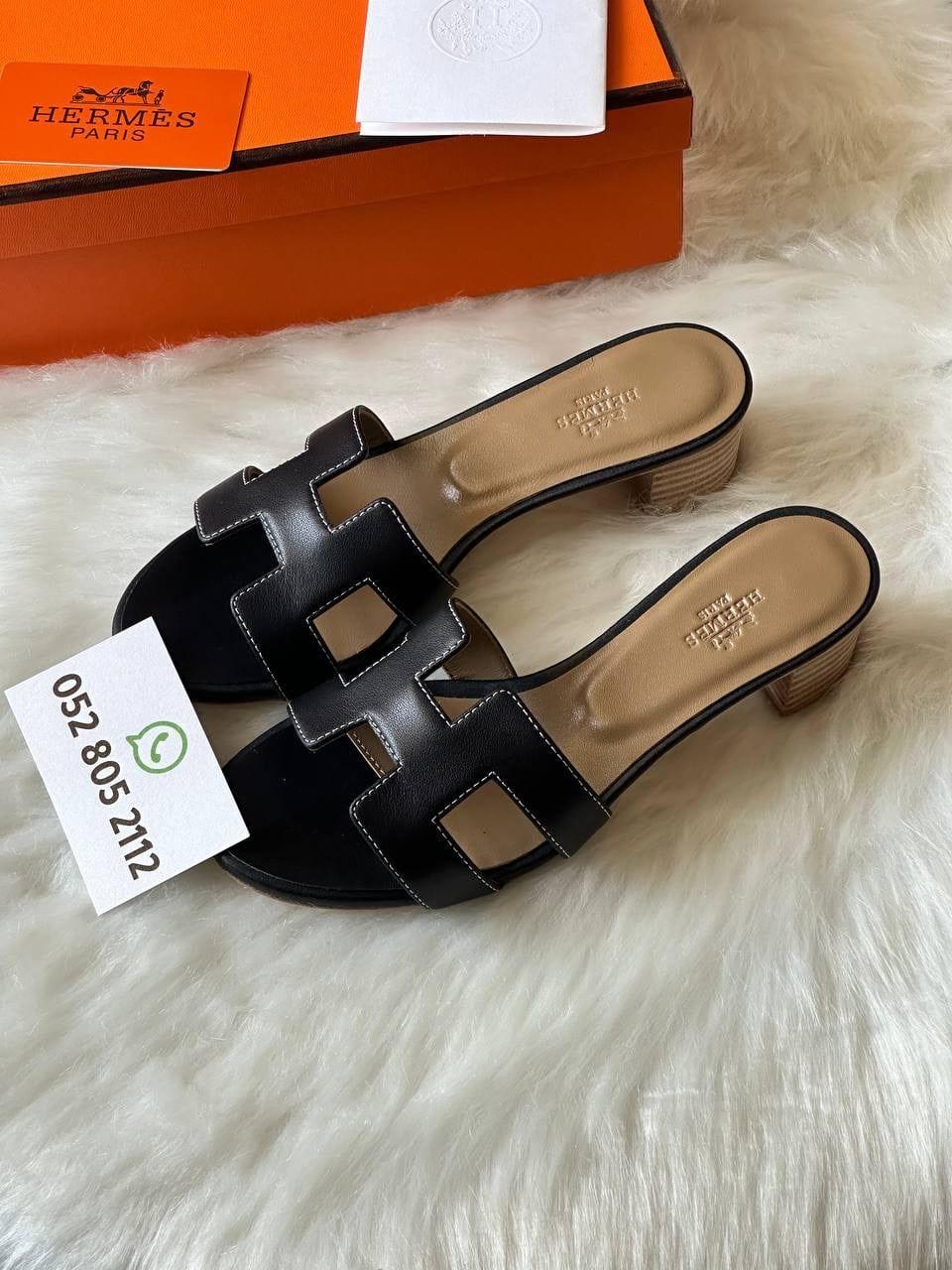 Hermès Oasis Sandals in Black